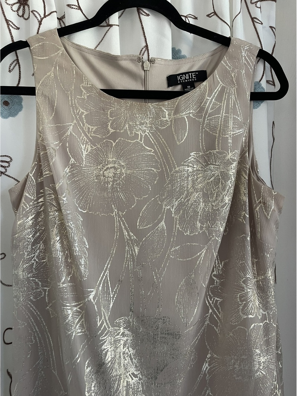 Ignite Evenings | 10 | Champagne Metallic Floral Dress - Picture 4 of 11